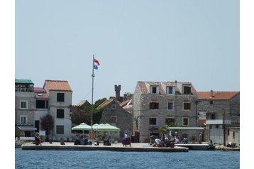 Horvātija Privát Brodarica, Eksterjers